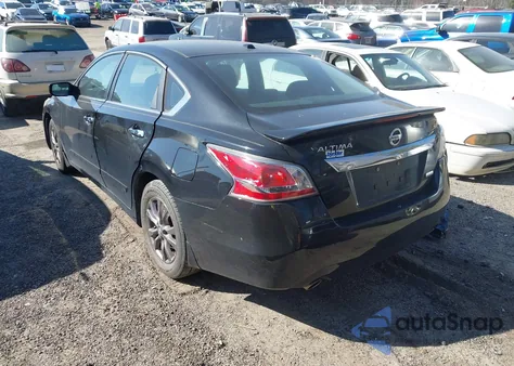 2015 Nissan Altima 2.5 z USA, uszkodzony, nr VIN 1N4AL3AP9FC487785